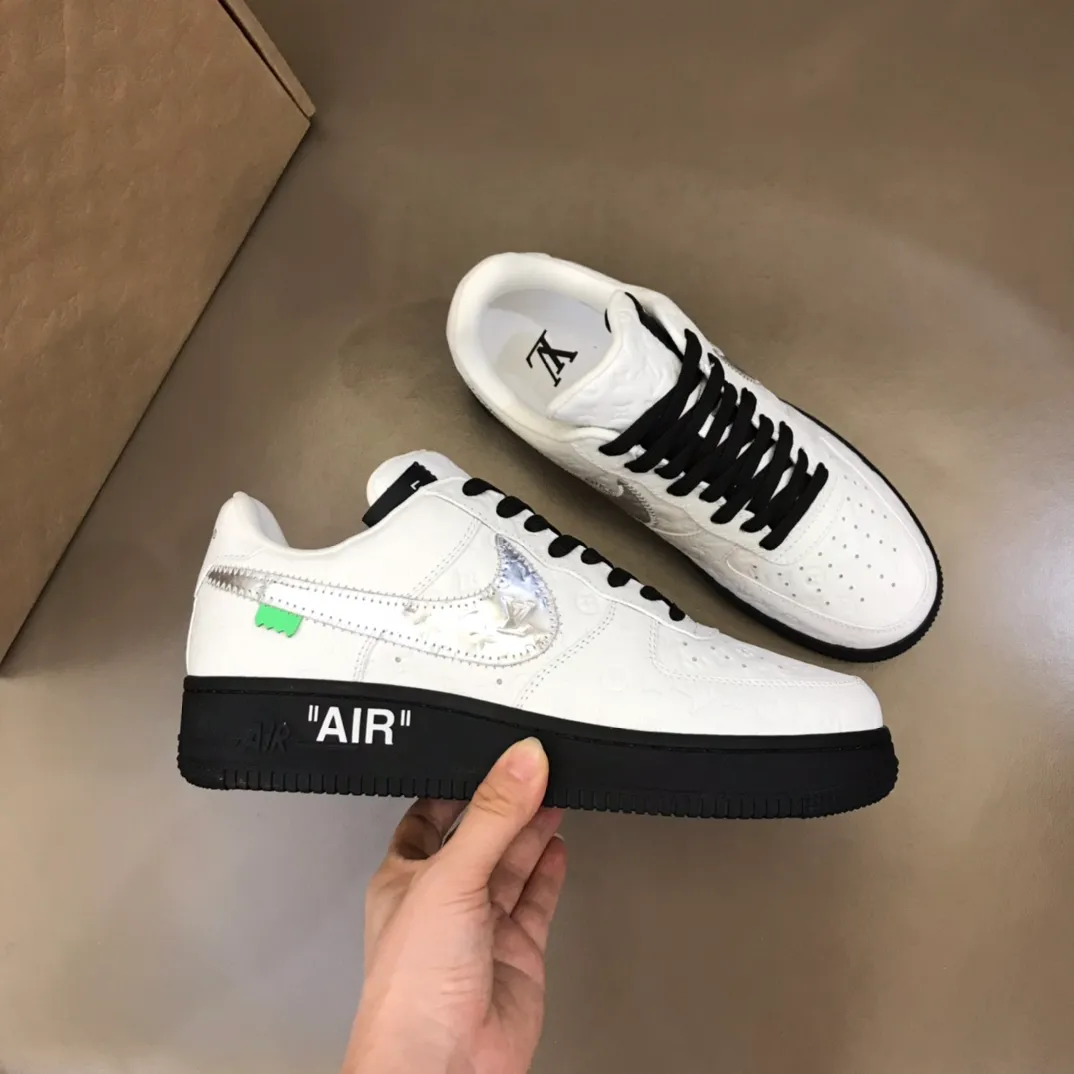 lMen's shoes 💰p440 "*OUIS *UITTO*" x OFF-WHITE x Nike tripartite collaboration! Trendy and cool men's casual sports shoes with unrivaled color matching. The design idea basically continues the style of THE TEN. The Swoosh line and tongue label have a very familiar visual effect and are both fashionable and trendy! A must-have for fashionistas! The effect on your feet is absolutely stunning! Size: 38-45